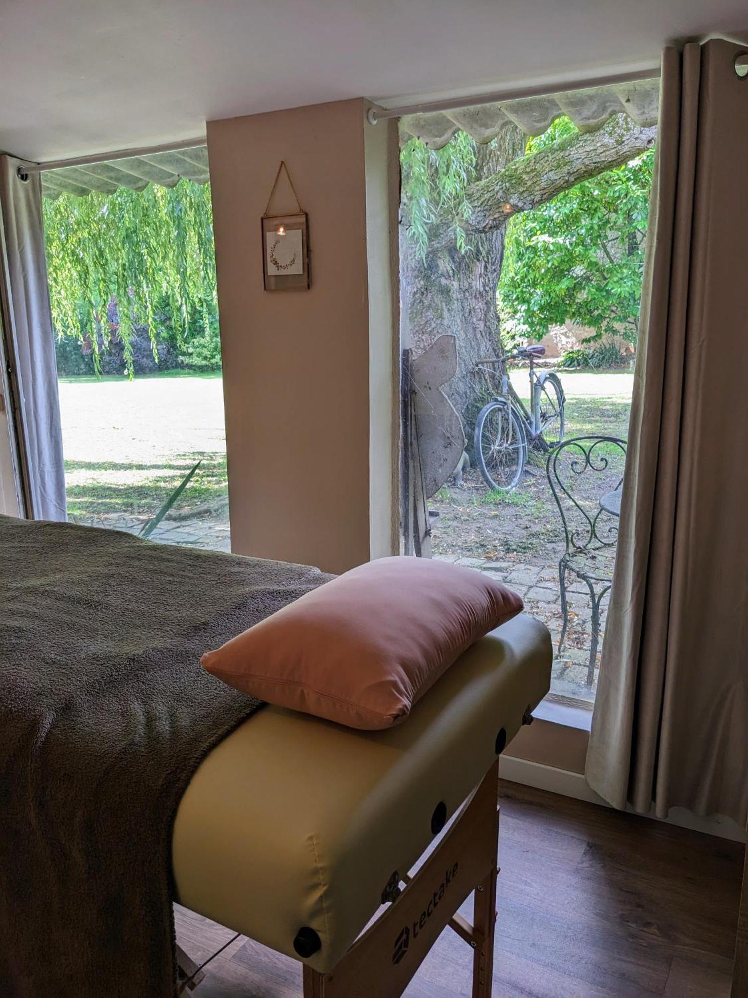 Bed and Breakfast Le Domaine des Prés du Hom à Bézu-Saint-Éloi Extérieur photo
